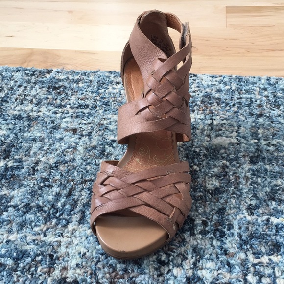 CLEARANCE- bundle and save more! Clark’s - Picture 6 of 6